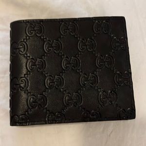Gucci wallet, Black Guccissima.